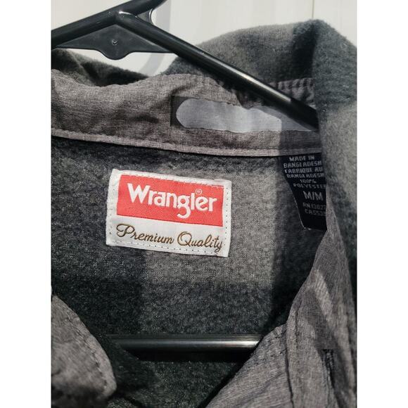 Wrangler SZ M Button Up Shirt Polar Fleece Shacket Buffalo Check Black Western - Picture 2 of 6